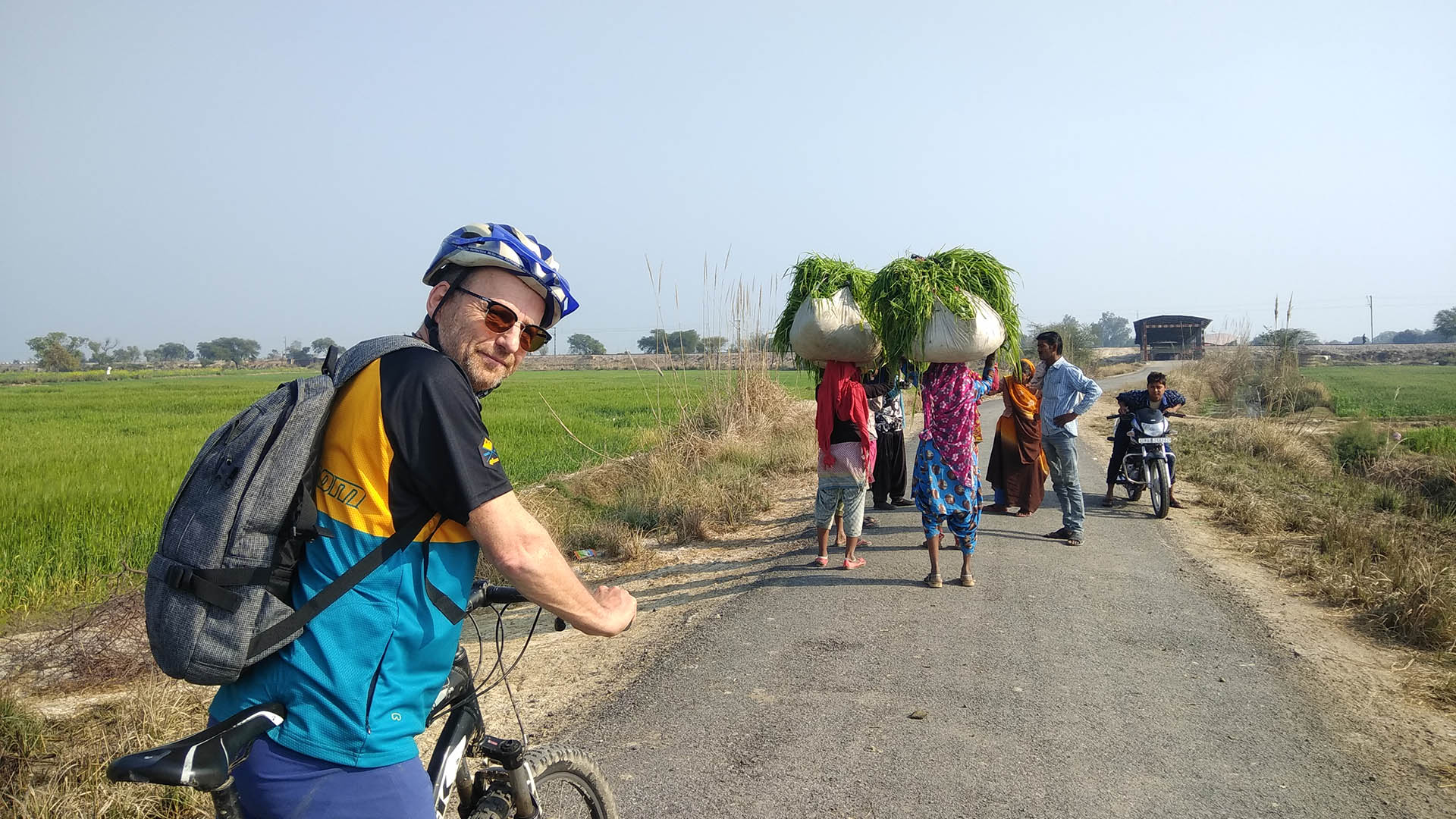 2 Days Delhi Agra cycling tour